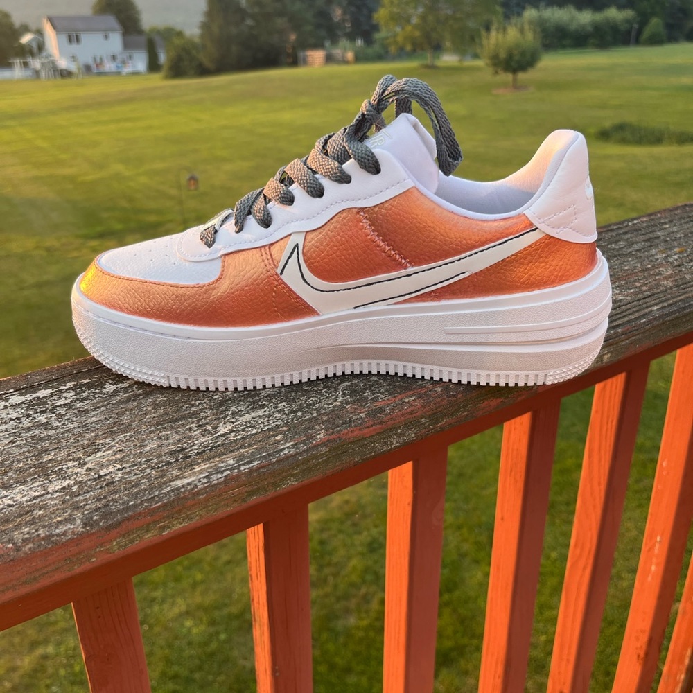 Custom, Hand Painted Nike AF1 Platforms in rose gold and charcoal gray - Picture 8 of 9